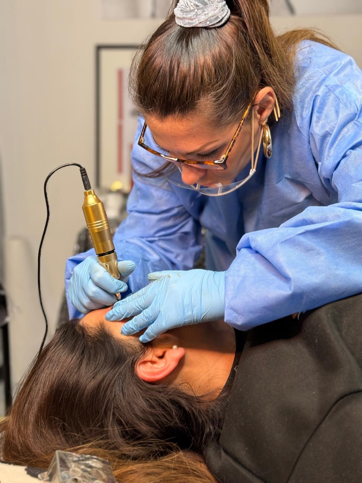 Lavoro di dermopigmentazione sopracciglia